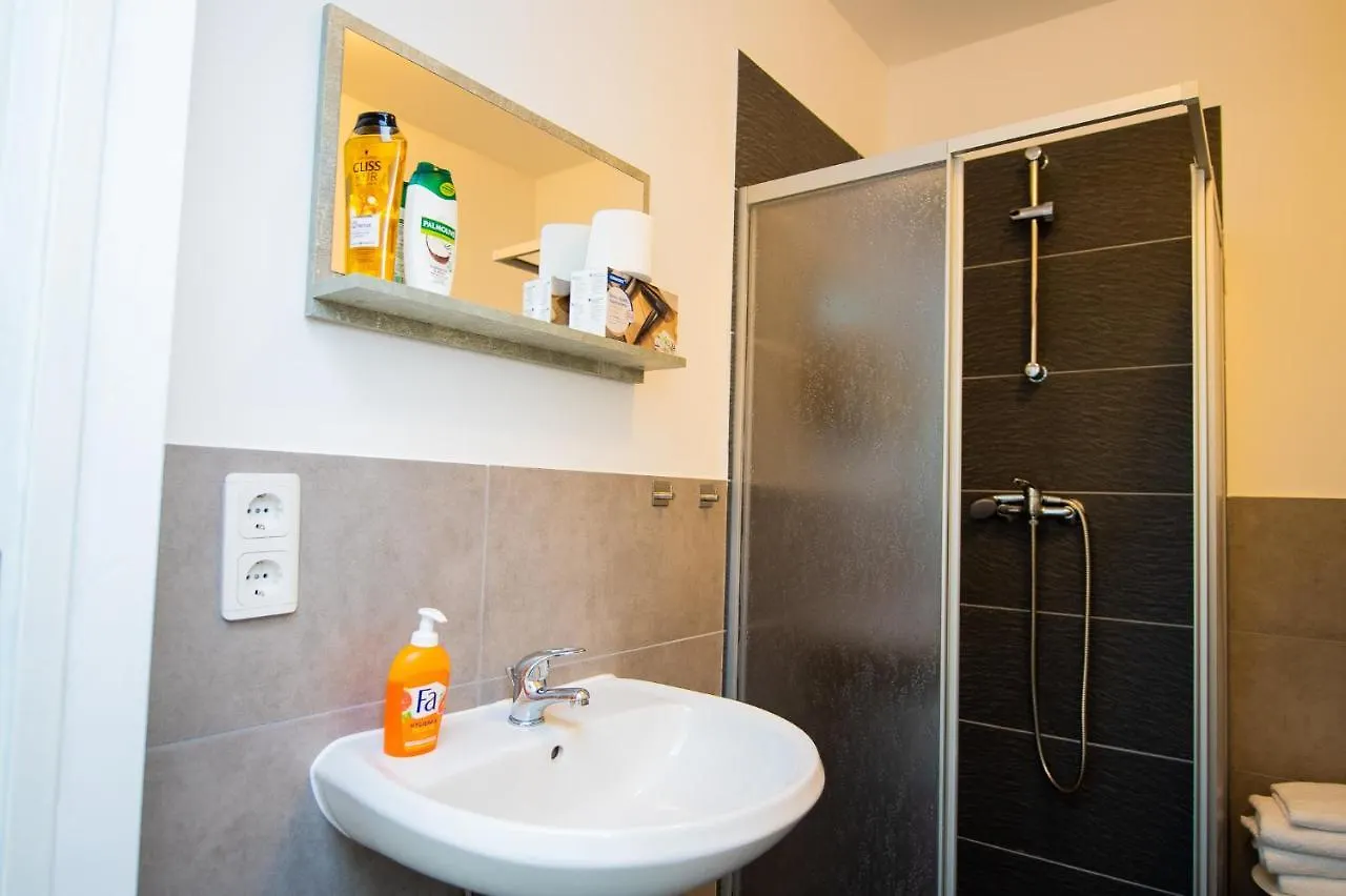 Modern Living Studio Kueche Netflix Inklusive Top Lage Nuremberg 0*,  Germany