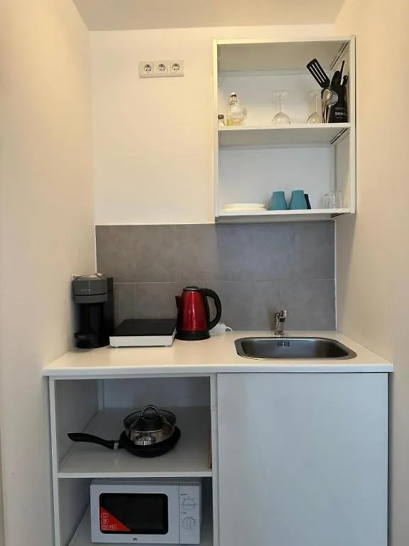 Guest house Modern Living Studio Kueche Netflix Inklusive Top Lage Nuremberg