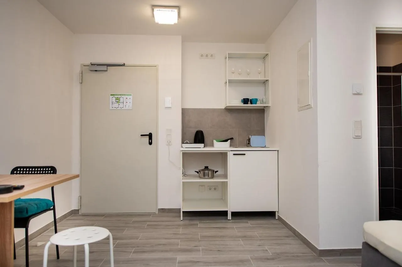 Guest house Modern Living Studio Kueche Netflix Inklusive Top Lage Nuremberg