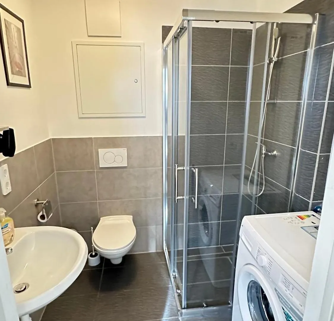 Modern Living Studio Kueche Netflix Inklusive Top Lage Nuremberg